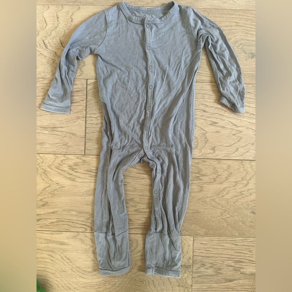Kyte Baby Romper in Slate, Size 12-18 MO